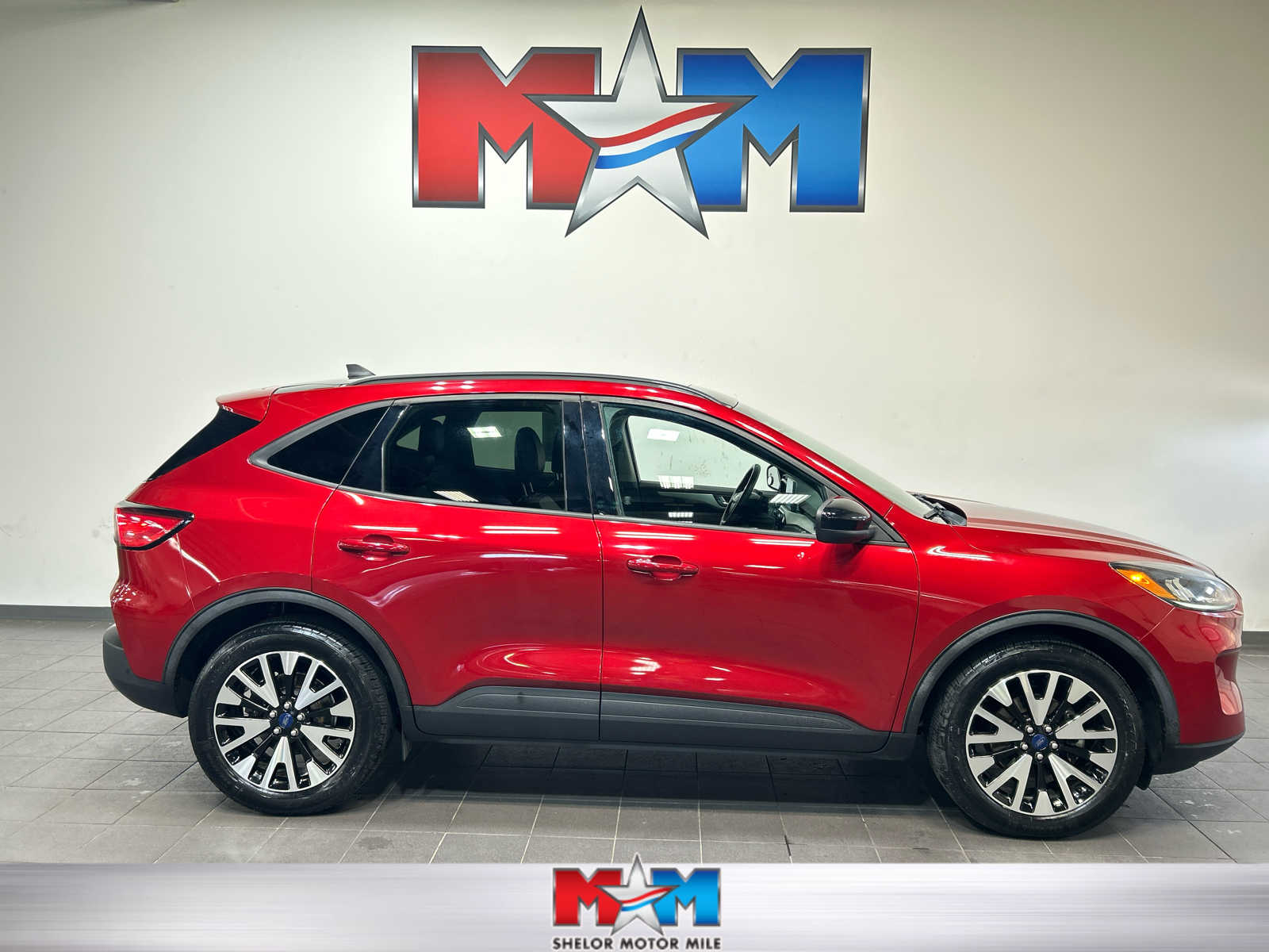 2020 Ford Escape SE