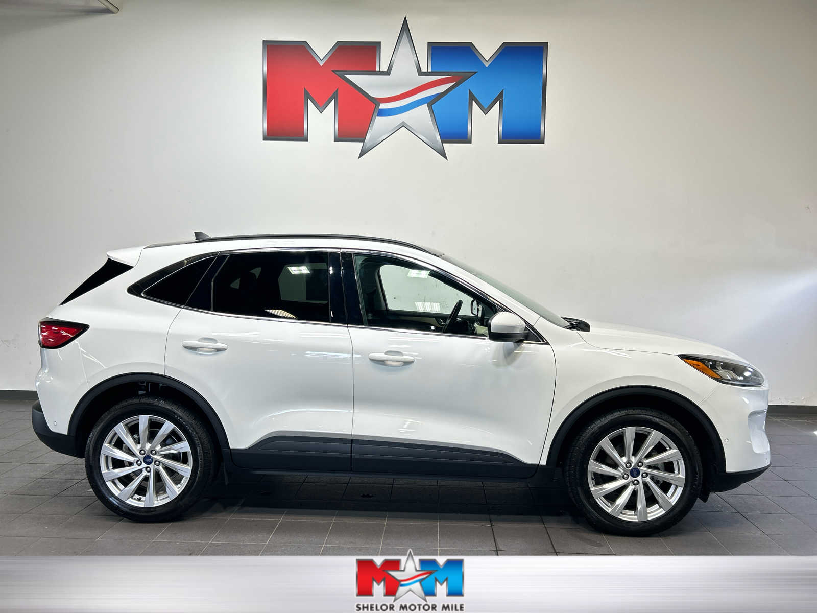 2022 Ford Escape Titanium