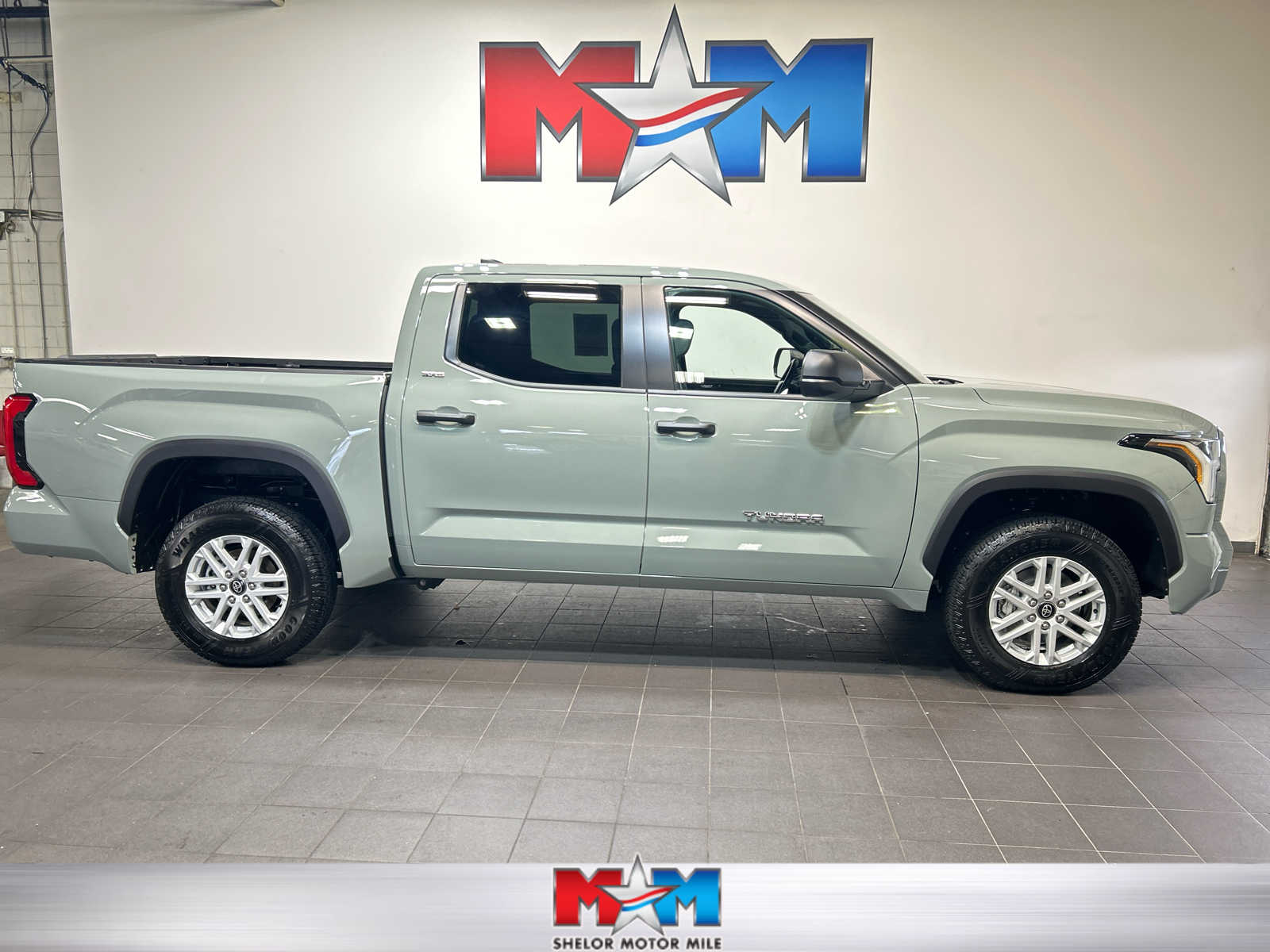 2025 Toyota Tundra SR5