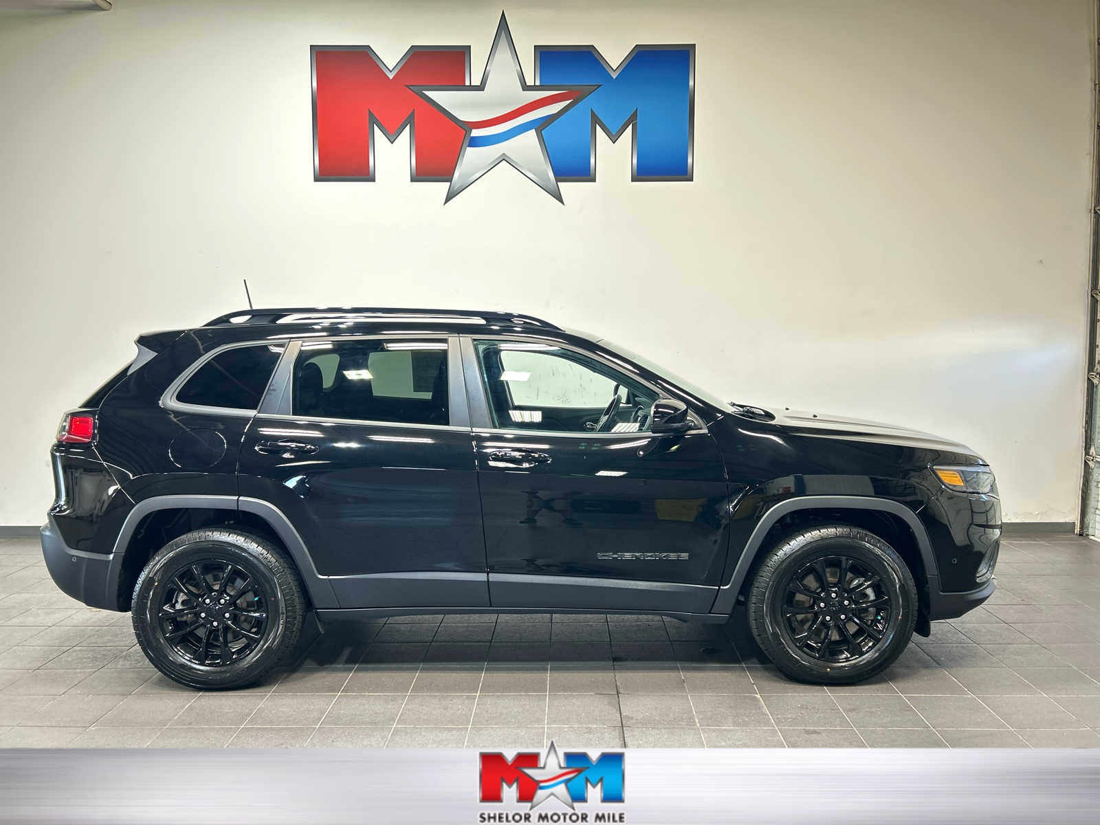 2023 Jeep Cherokee Altitude Lux
