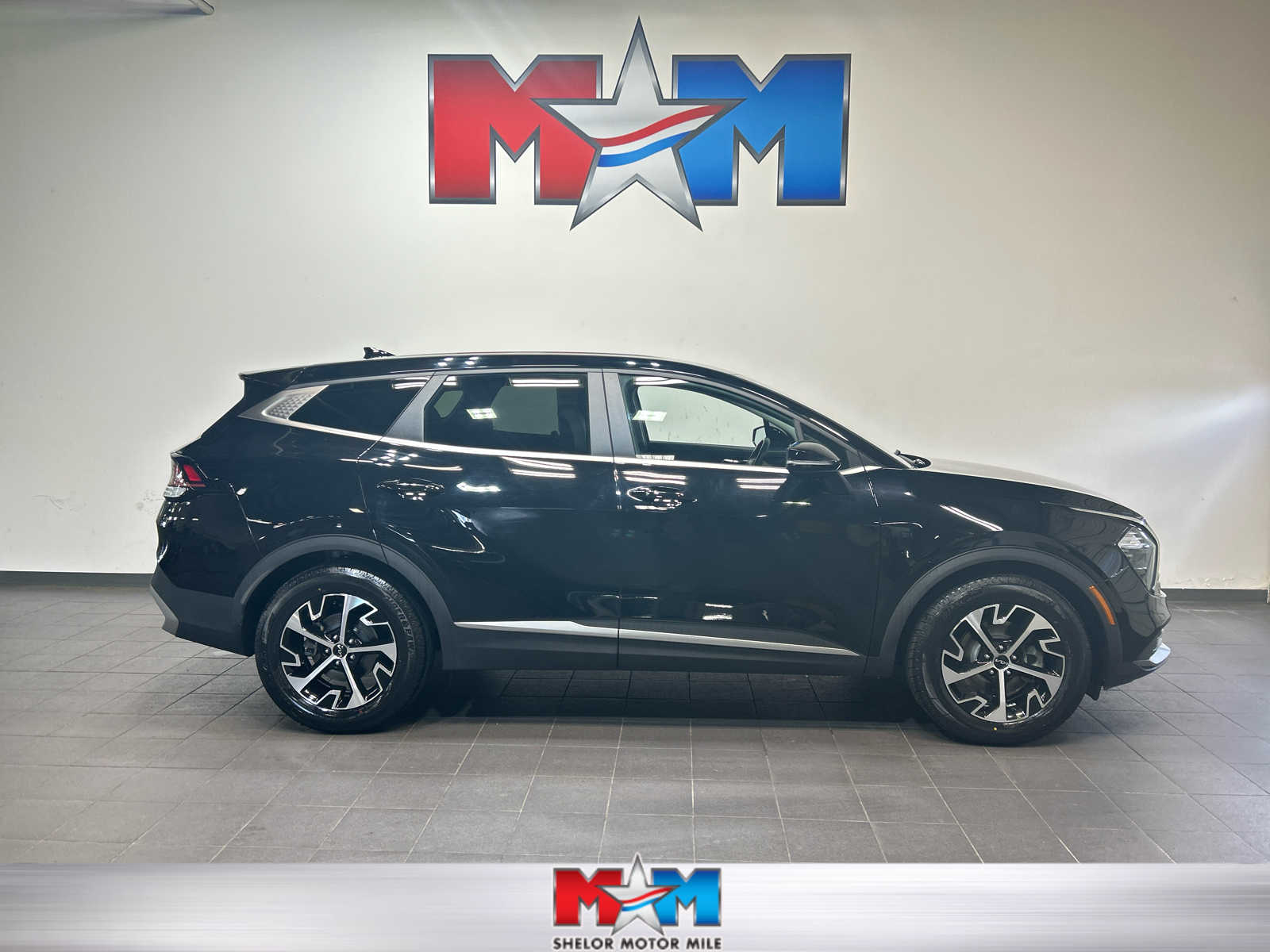 Used 2023 Kia Sportage EX FWD