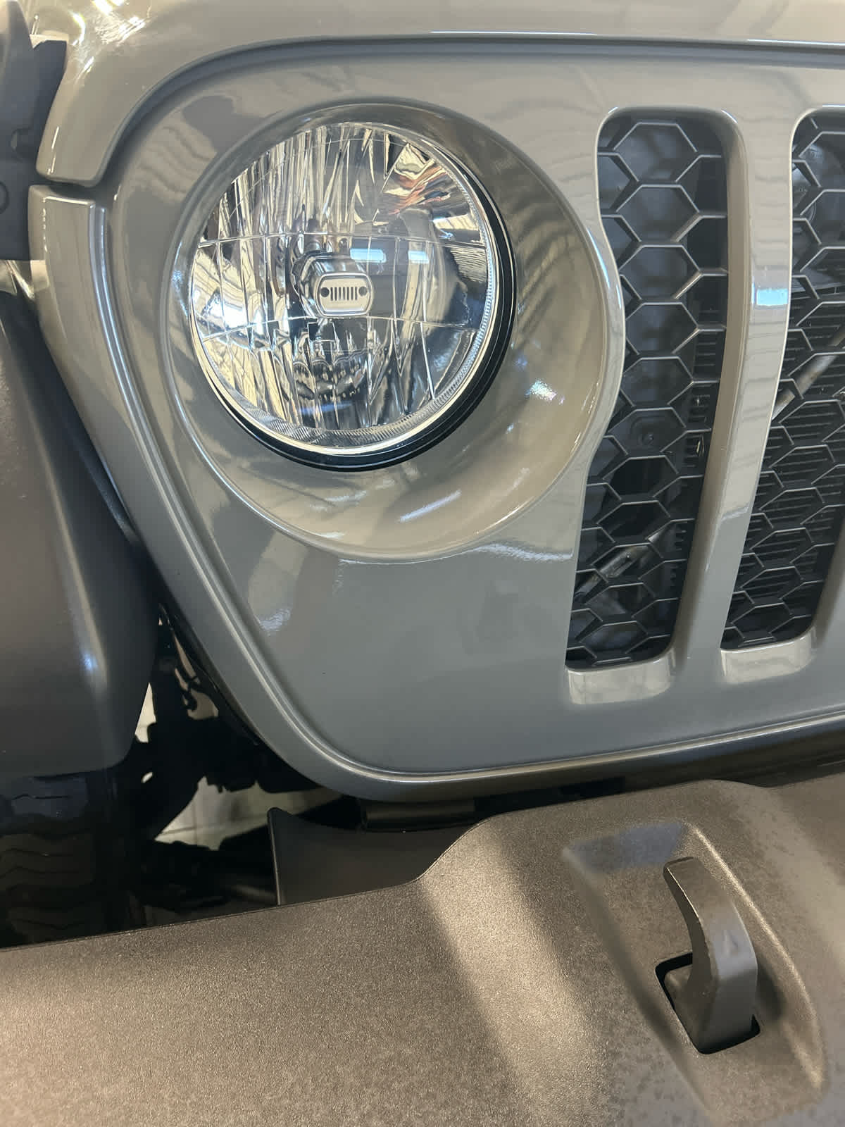 Used 2020 Jeep Gladiator Sport Truck Crew Cab