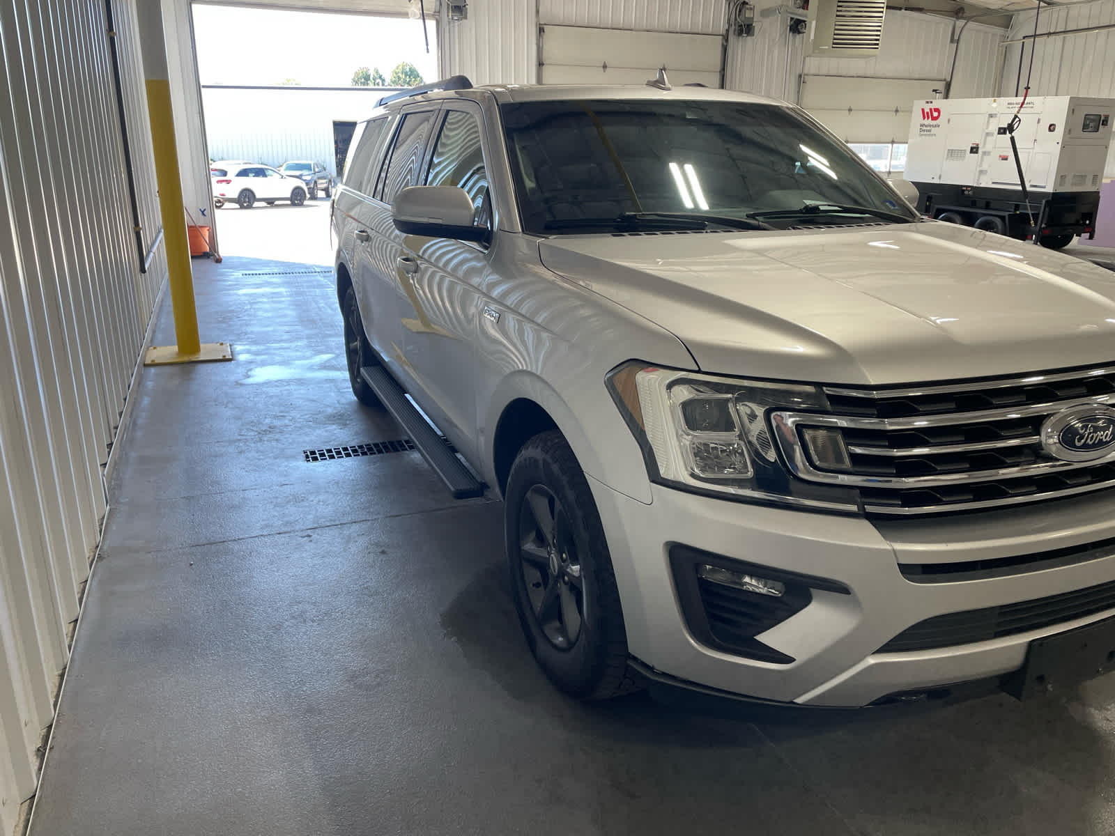 Used 2018 Ford Expedition Max XLT SUV