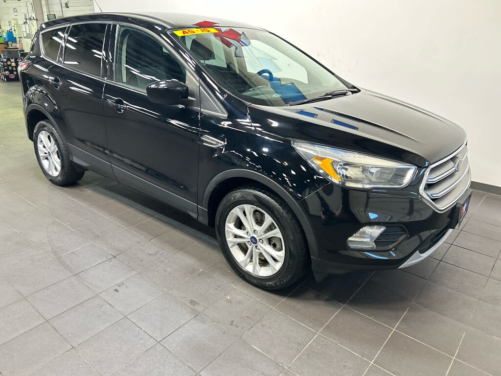 Used 2017 Ford Escape SE SUV