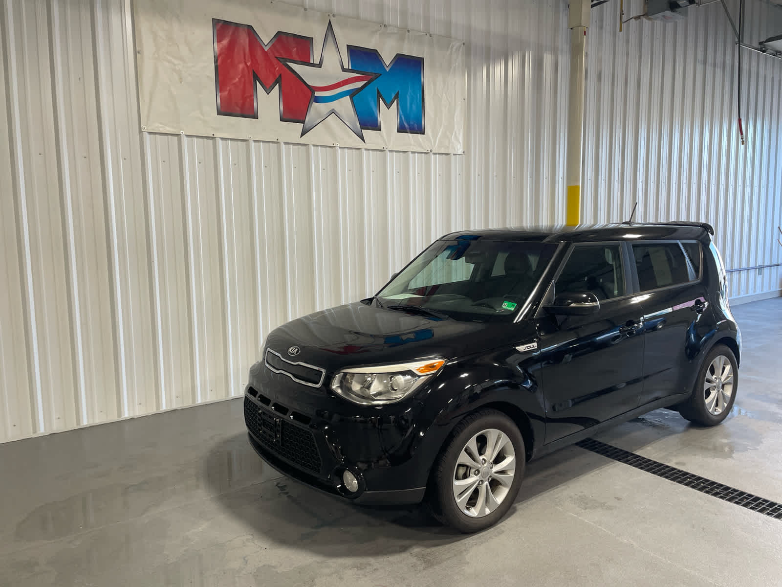 Used 2016 Kia Soul ! FWD Hatchback