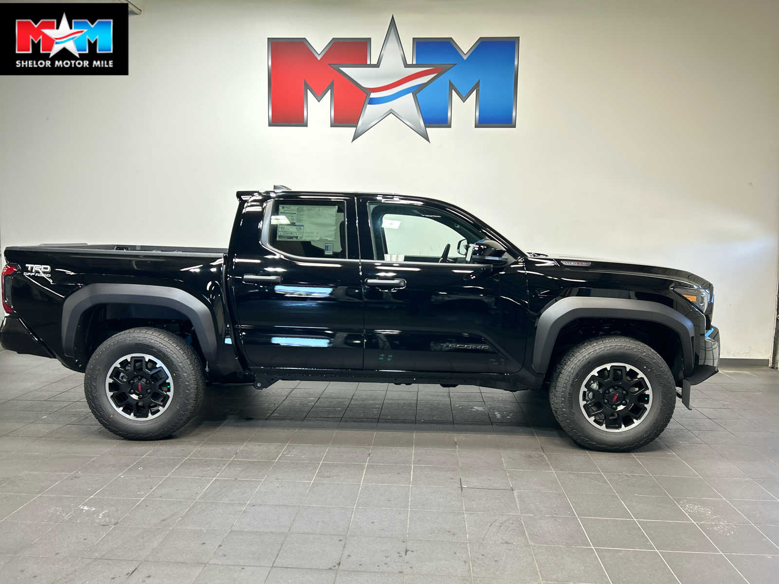 2026 Toyota Tacoma i-FORCE MAX TRD Off-Road i-FORCE MAX Truck Double Cab