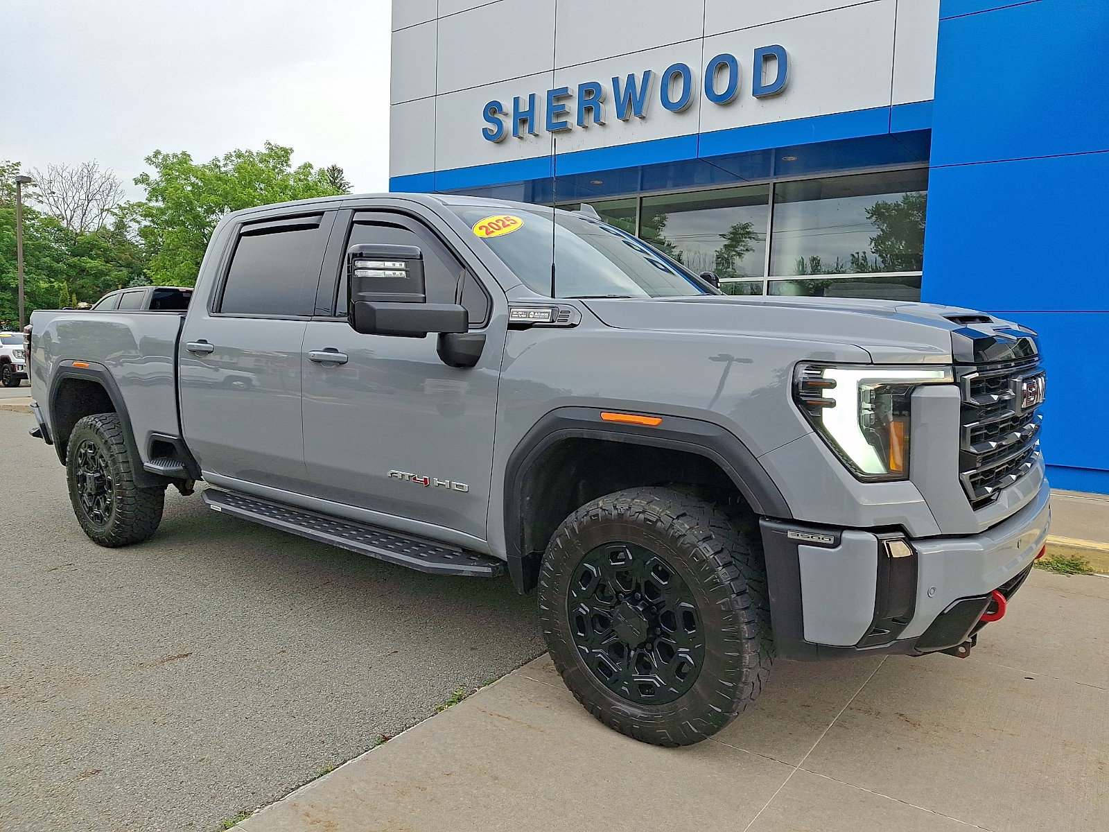 2025 GMC Sierra 3500HD AT4 Crew Cab Pickup