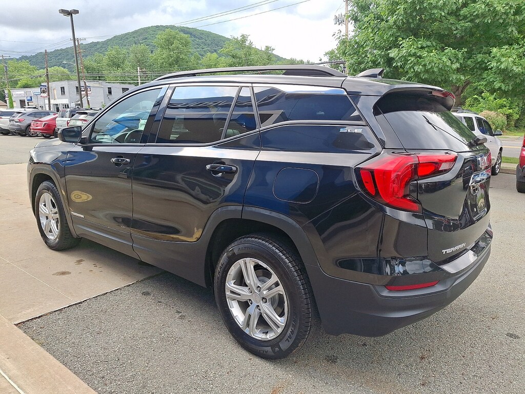 Used 2020 GMC Terrain SLE Sport Utility