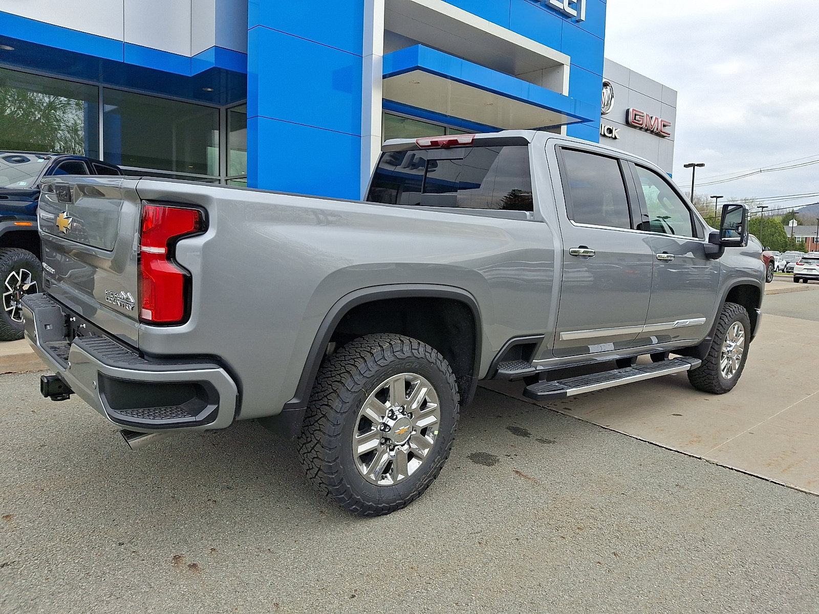 2026 Chevrolet Silverado 2500 HD High Country - Photo 6