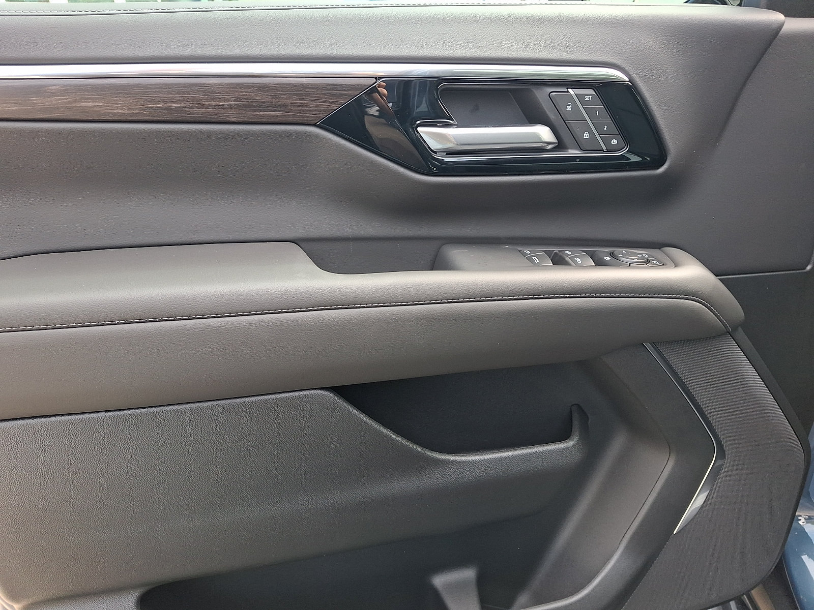 2026 Chevrolet Tahoe LT - Photo 13
