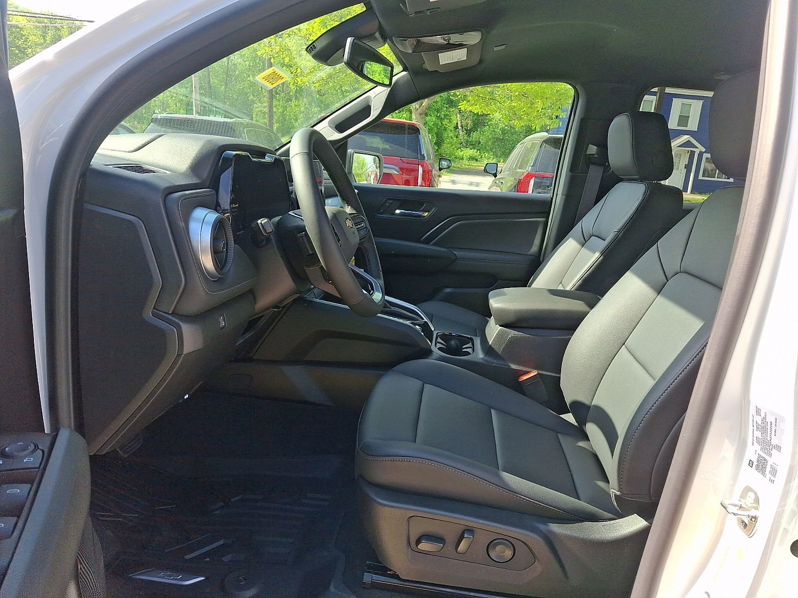 2026 Chevrolet Colorado LT - Photo 13