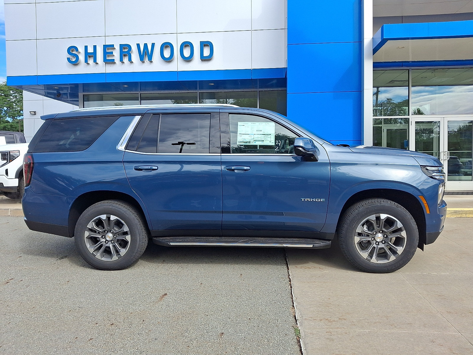 2026 Chevrolet Tahoe LT - Photo 7