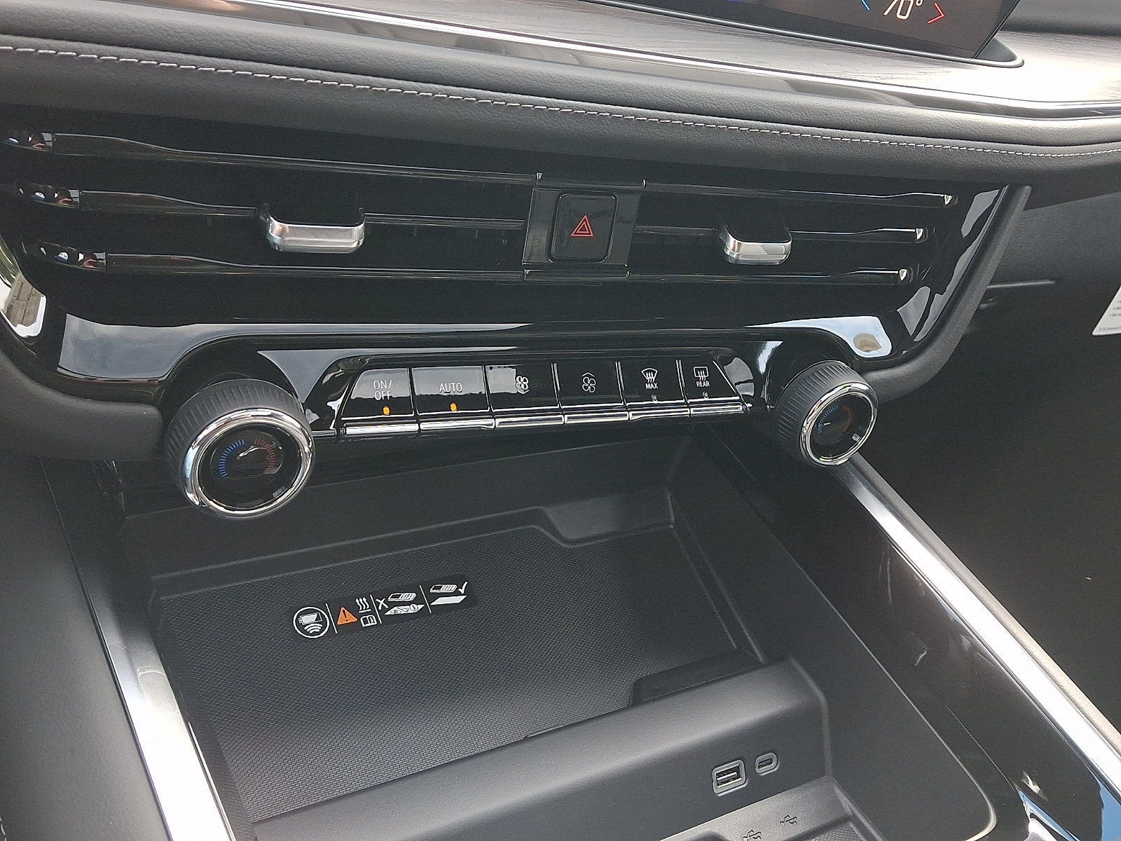 2026 Chevrolet Tahoe LT - Photo 17