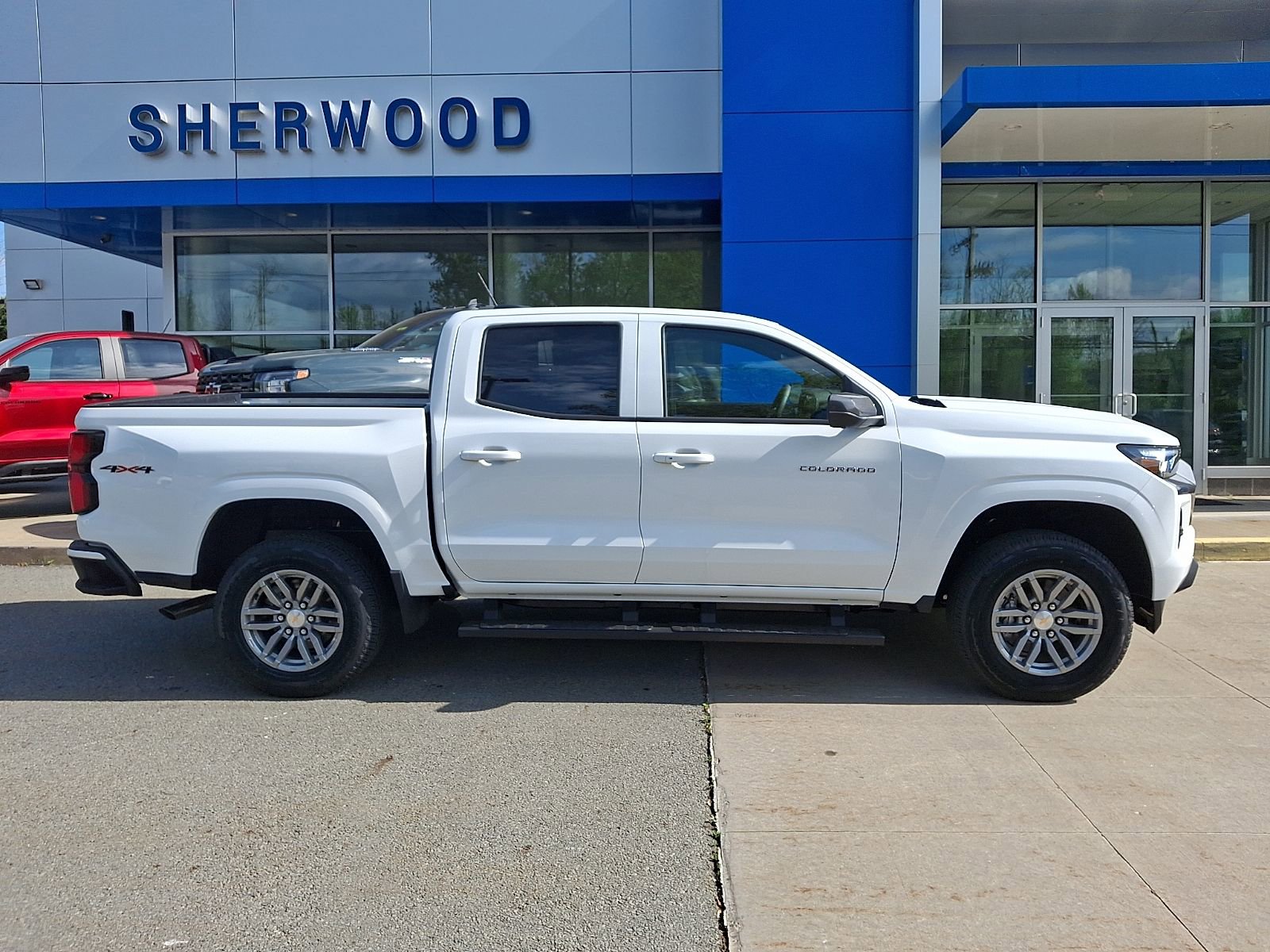 2026 Chevrolet Colorado LT - Photo 7
