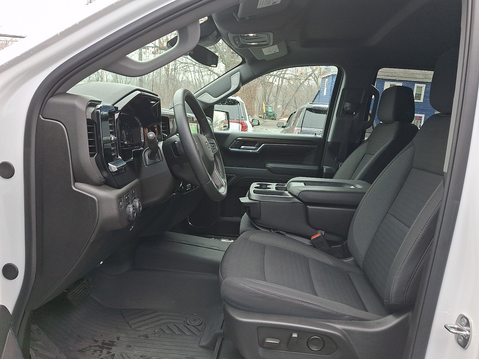 2024 Chevrolet Silverado 1500 RST - Photo 13
