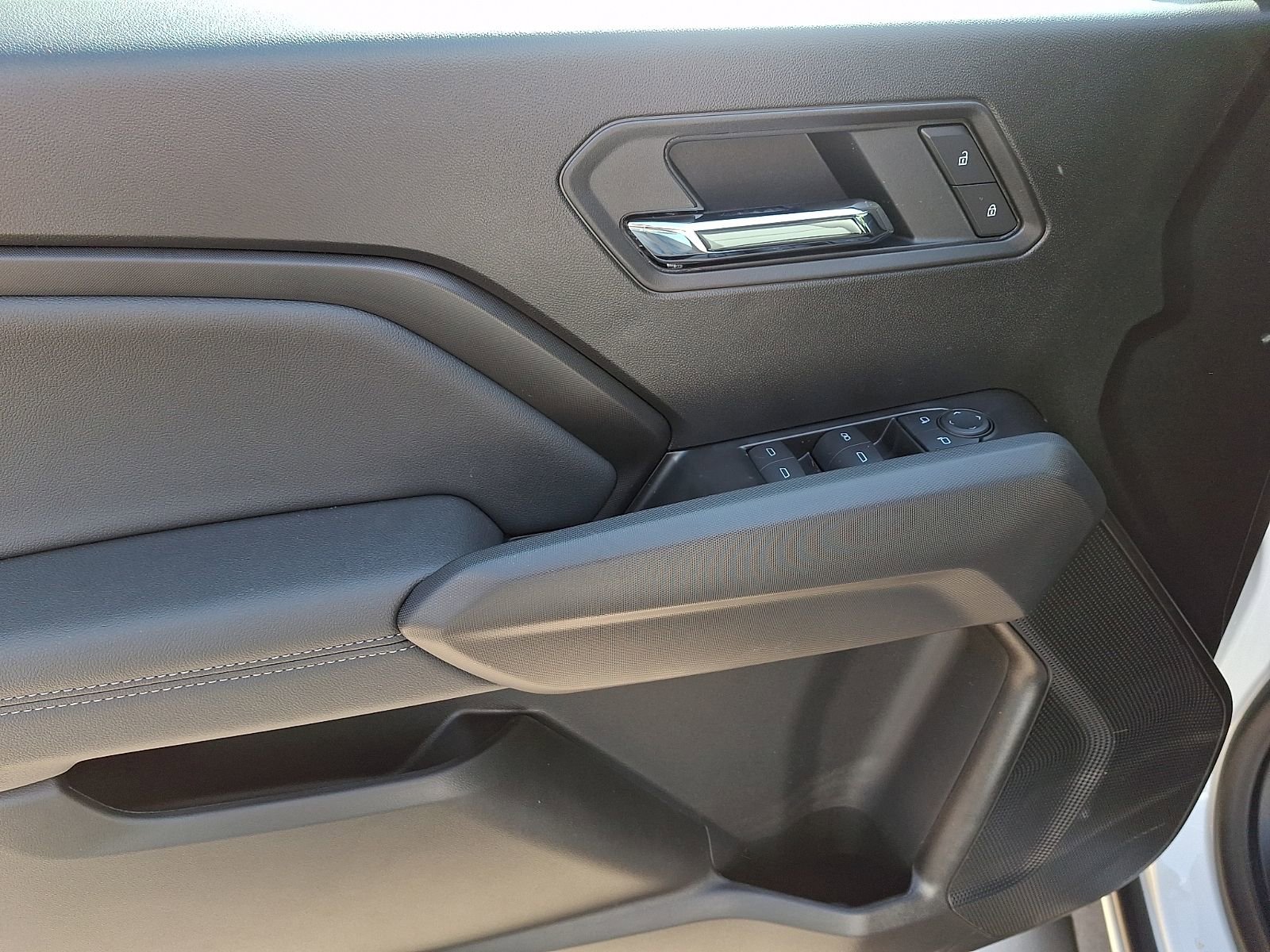 2026 Chevrolet Colorado LT - Photo 12