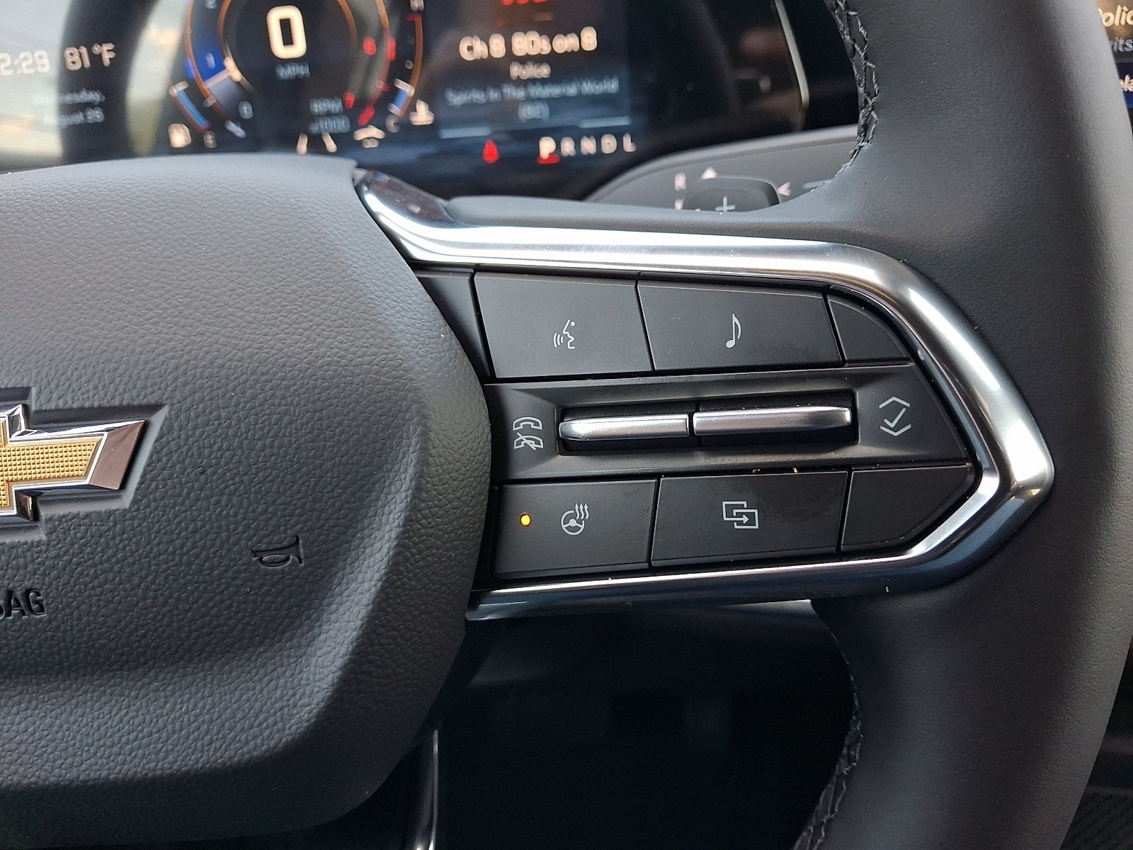 2027 Chevrolet Equinox LT - Photo 21