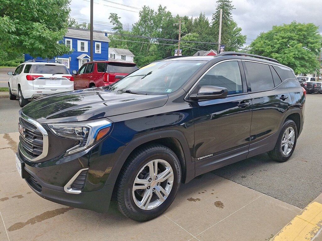 Used 2020 GMC Terrain SLE Sport Utility