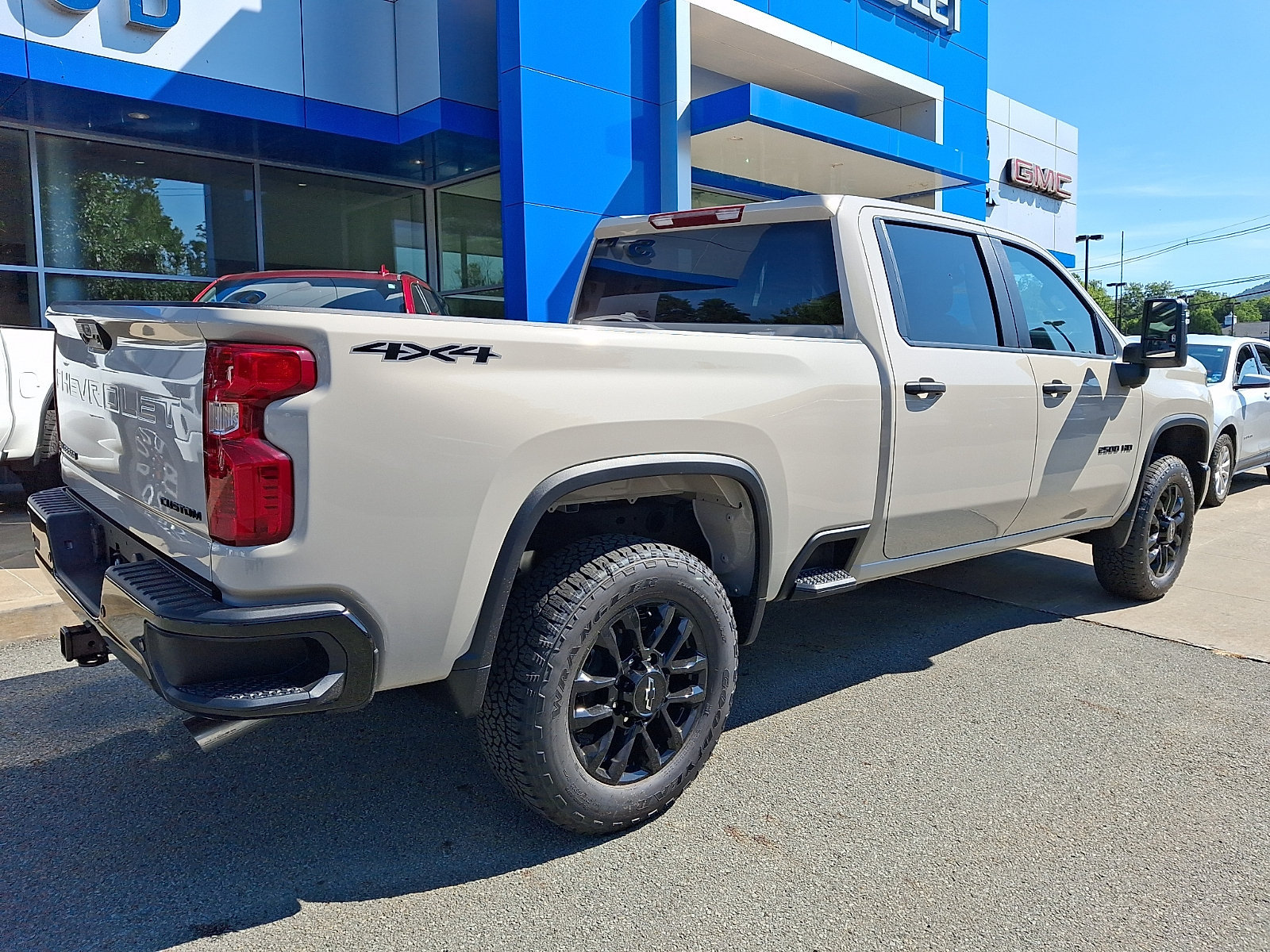 2026 Chevrolet Silverado 2500 HD Custom - Photo 6