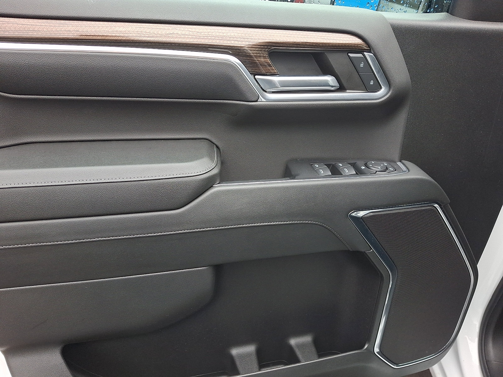 2024 Chevrolet Silverado 1500 RST - Photo 12