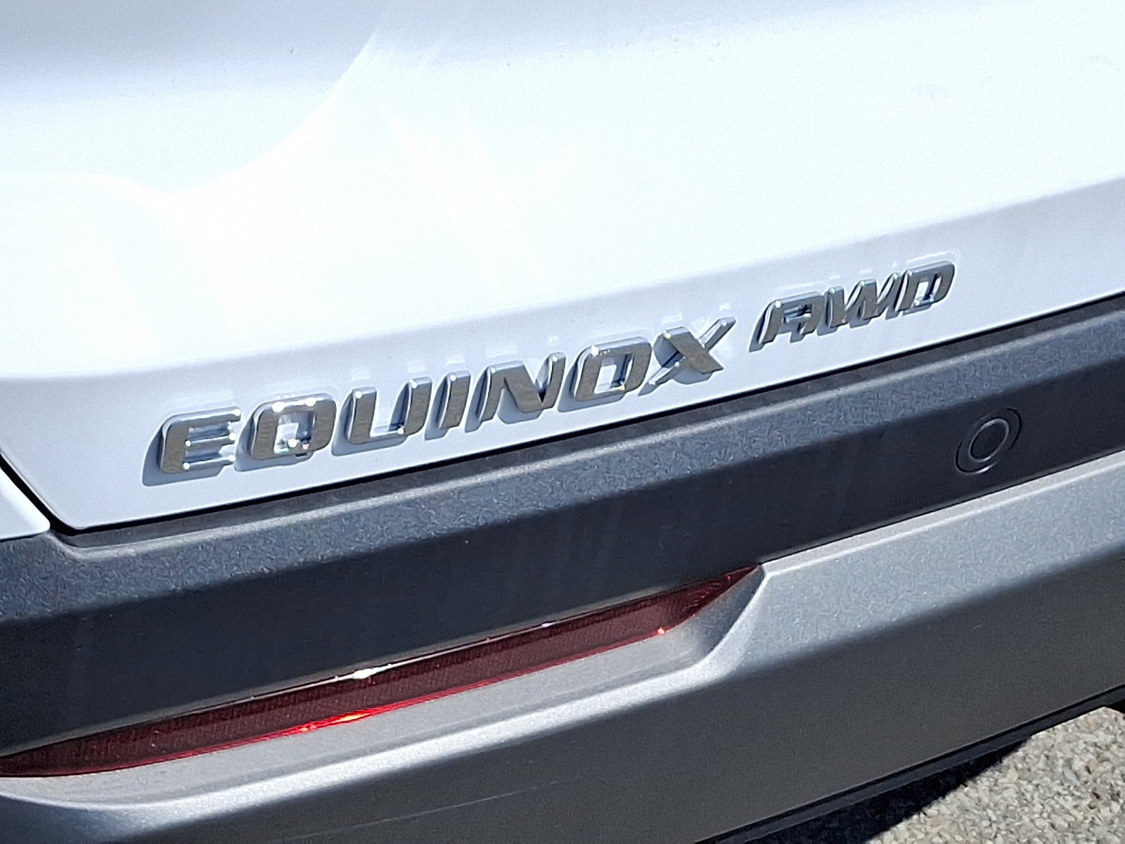 2027 Chevrolet Equinox LT - Photo 25