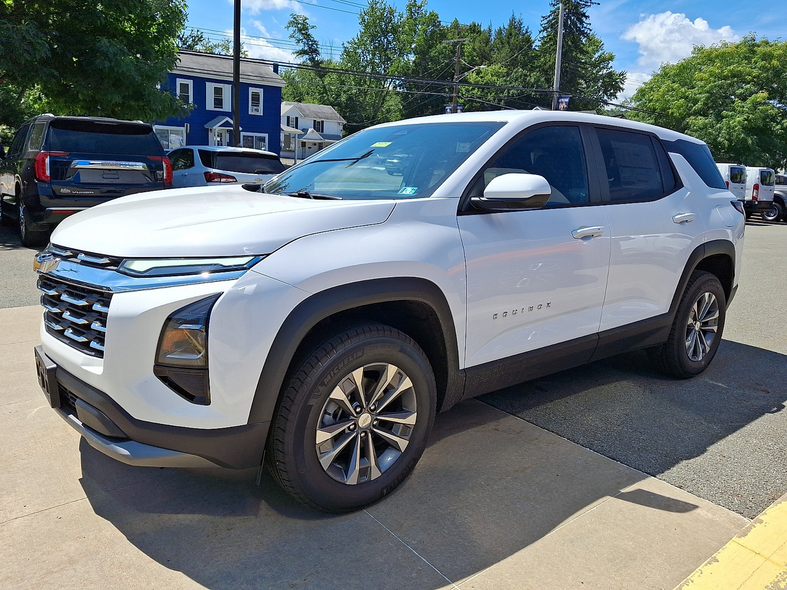 2027 Chevrolet Equinox LT - Photo 3