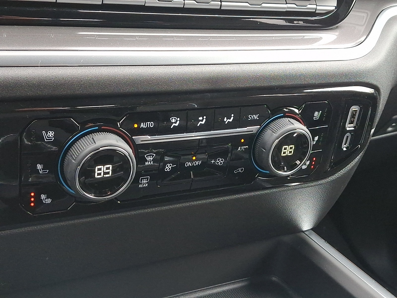 2026 Chevrolet Silverado 2500 HD High Country - Photo 15