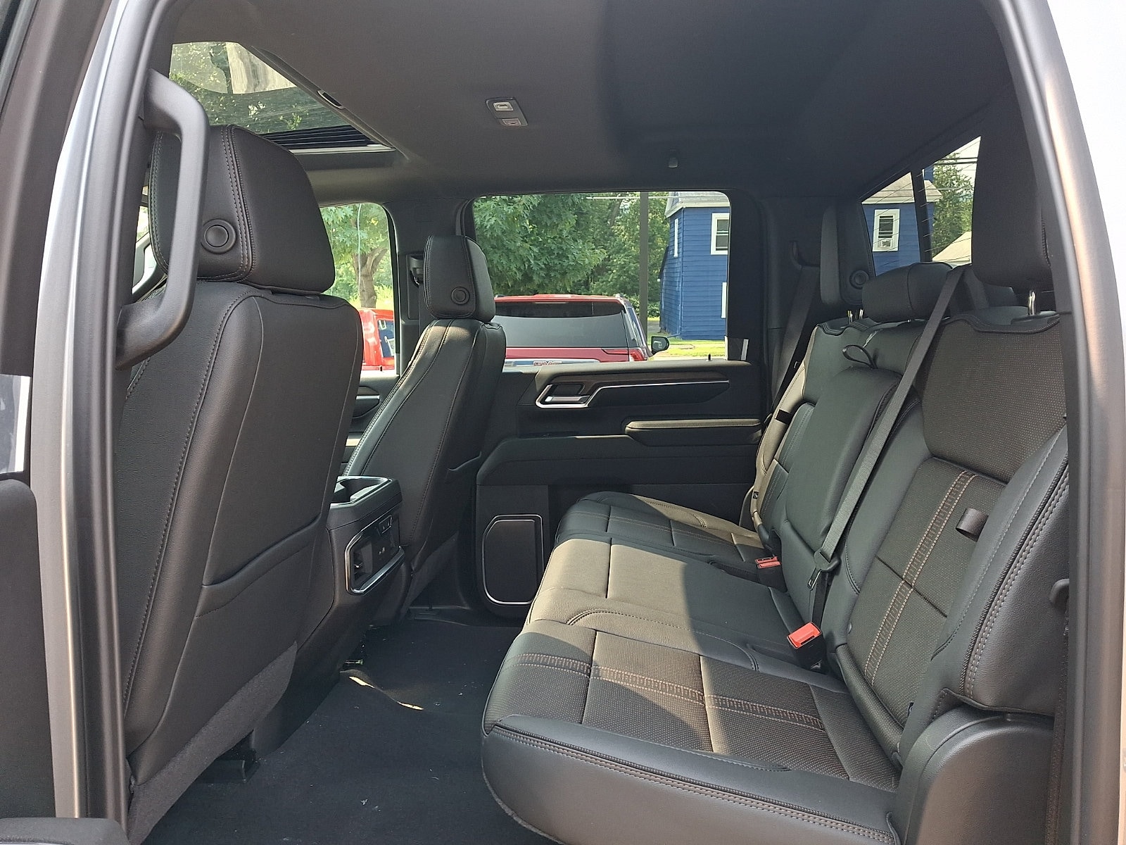 2026 Chevrolet Silverado 2500 HD High Country - Photo 10