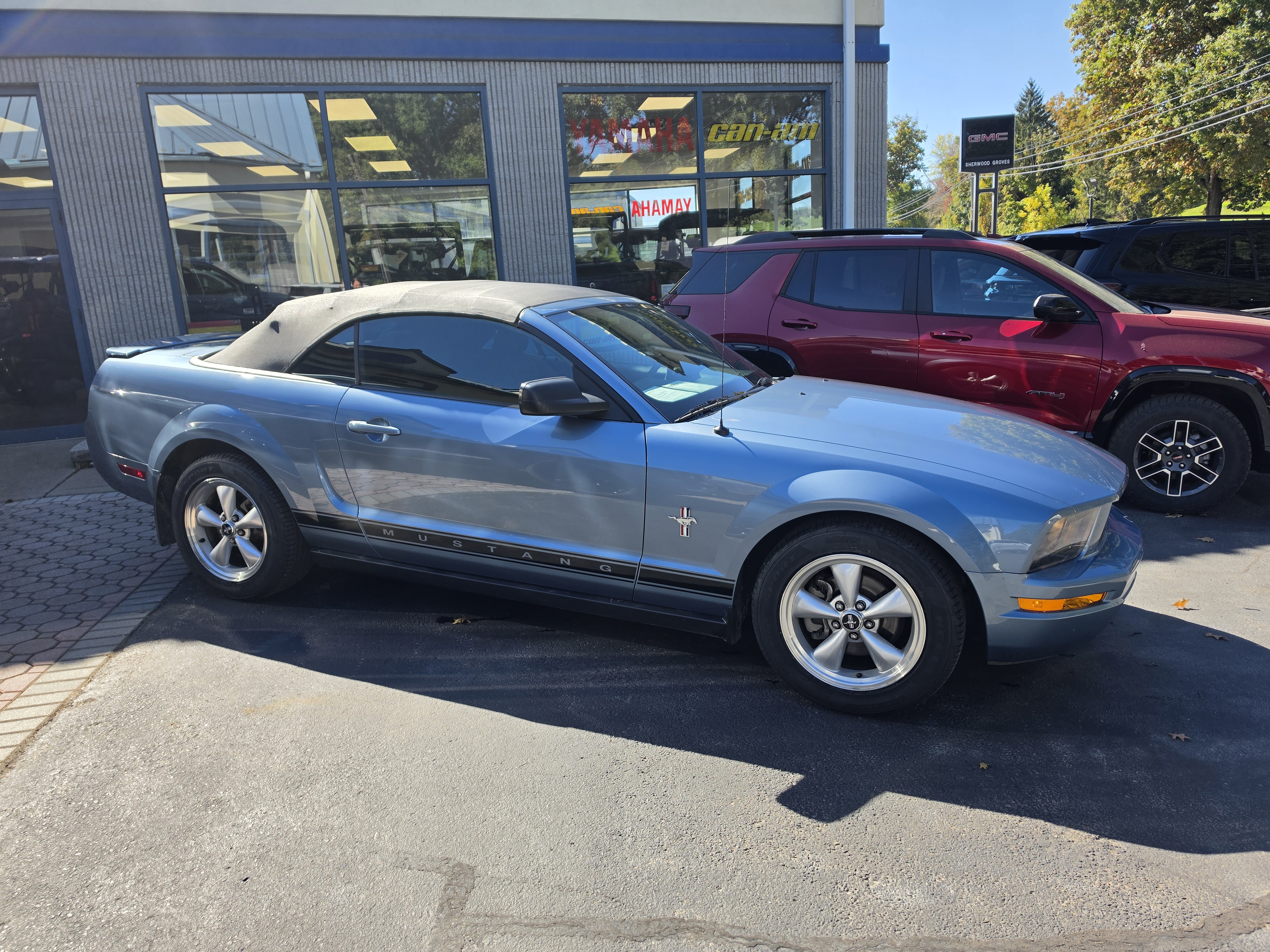 Used 2007 Ford Mustang Delu Convertible