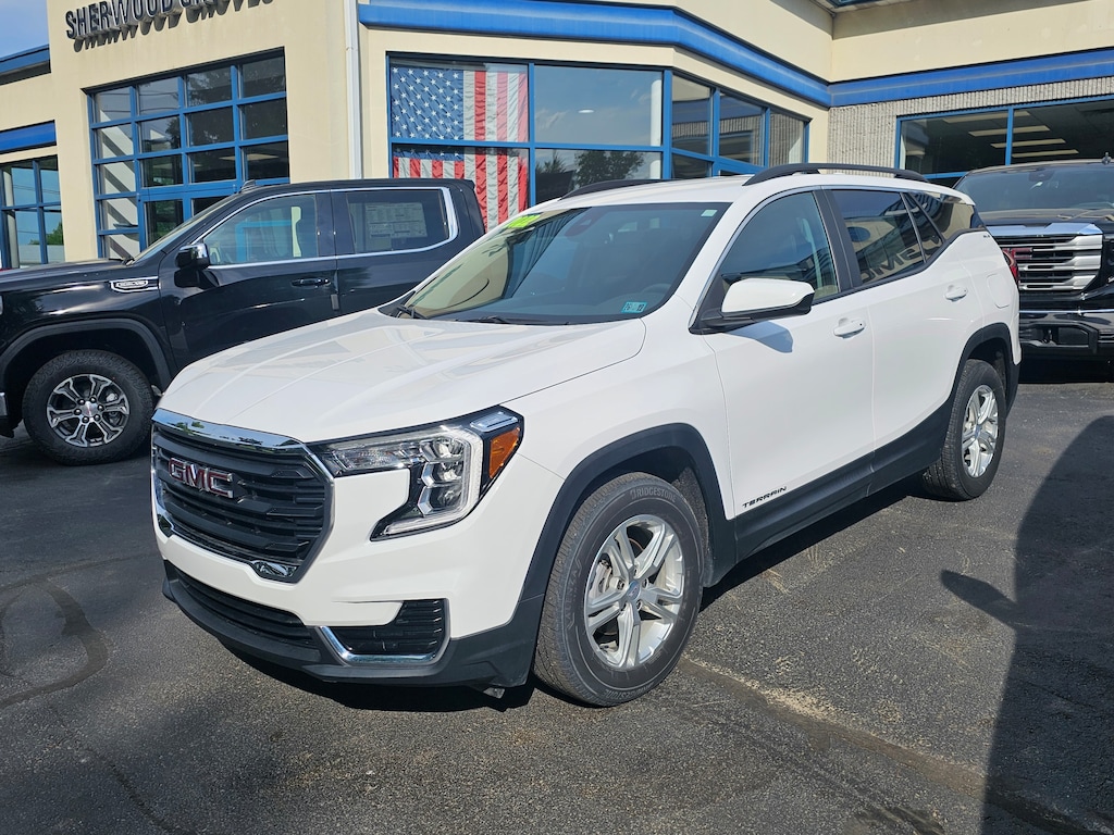 Used 2022 GMC Terrain SLE SUV