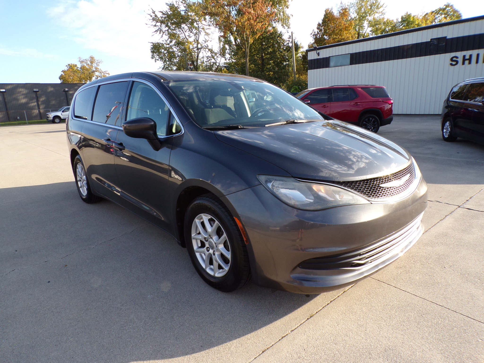 Used 2017 Chrysler Pacifica Touring Van