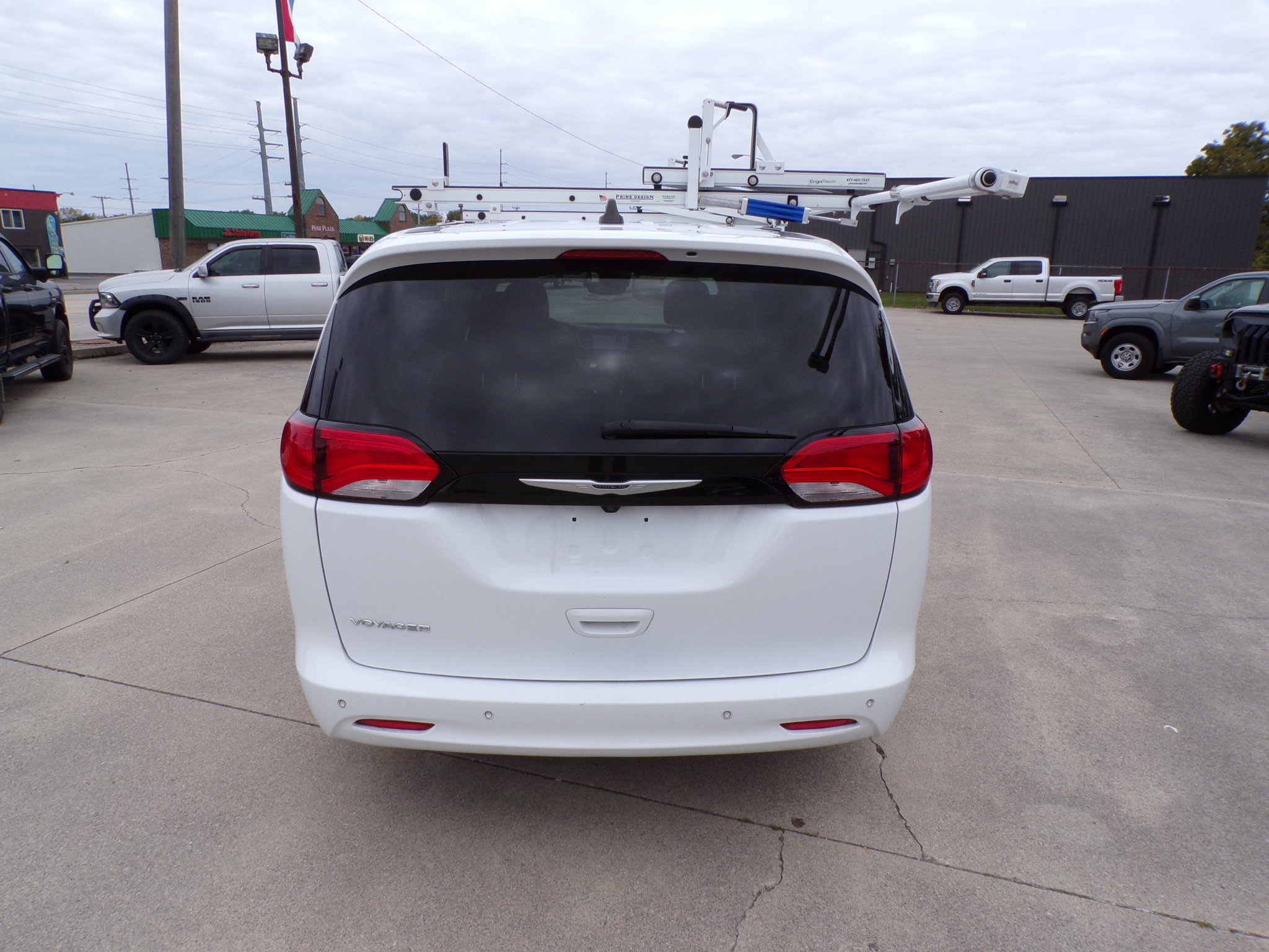 Used 2024 Chrysler Voyager LX Van Passenger Van