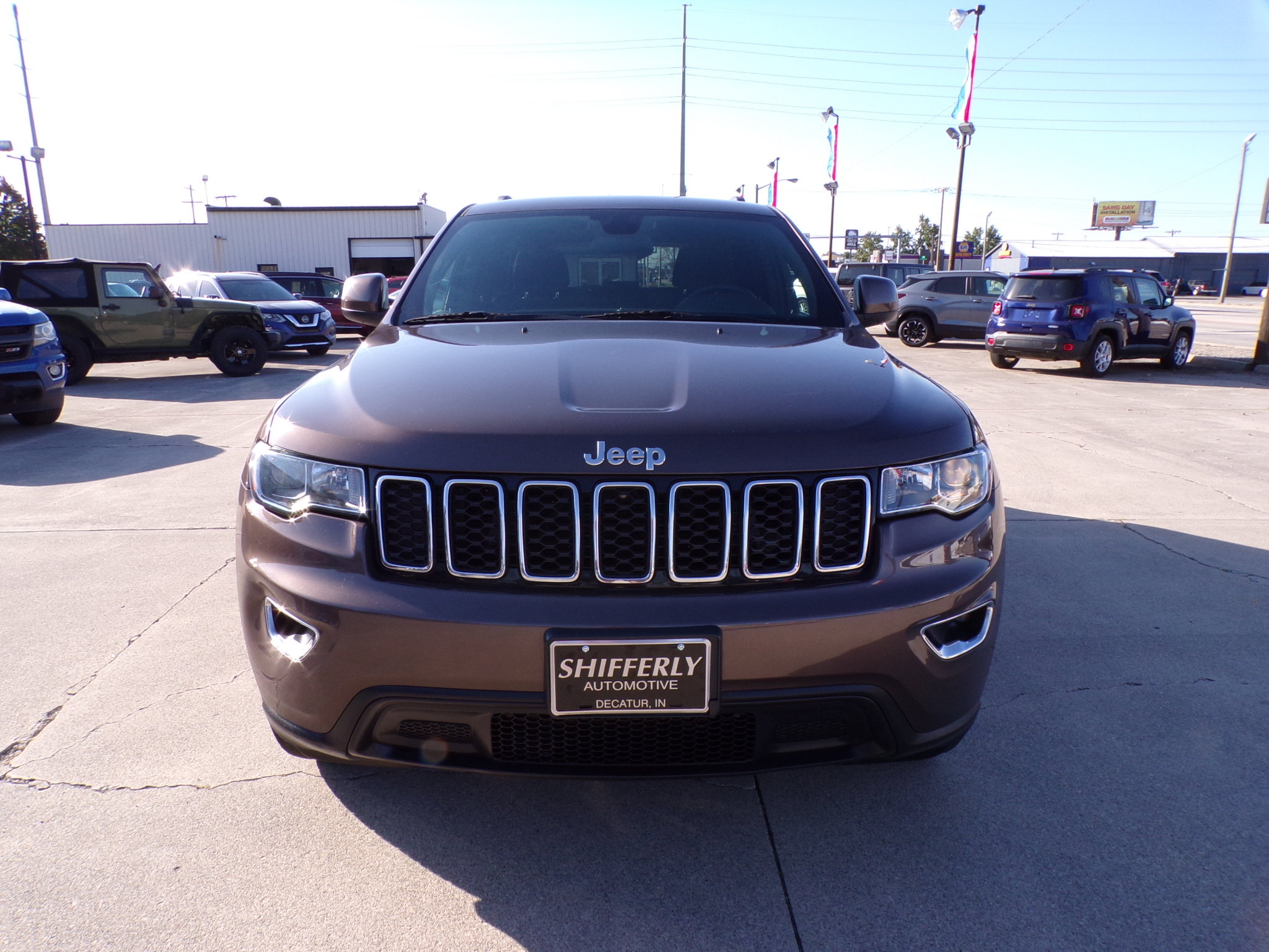 Used 2021 Jeep Grand Cherokee Laredo SUV