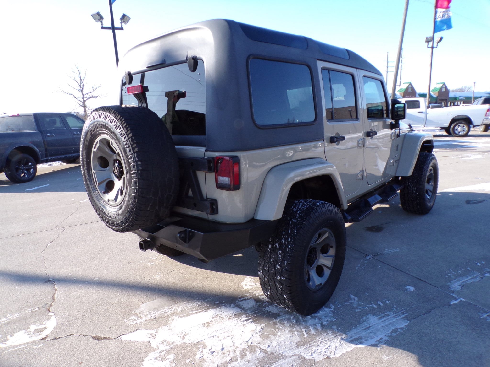 2017 Jeep Wrangler Unlimited Sahara - Photo 5