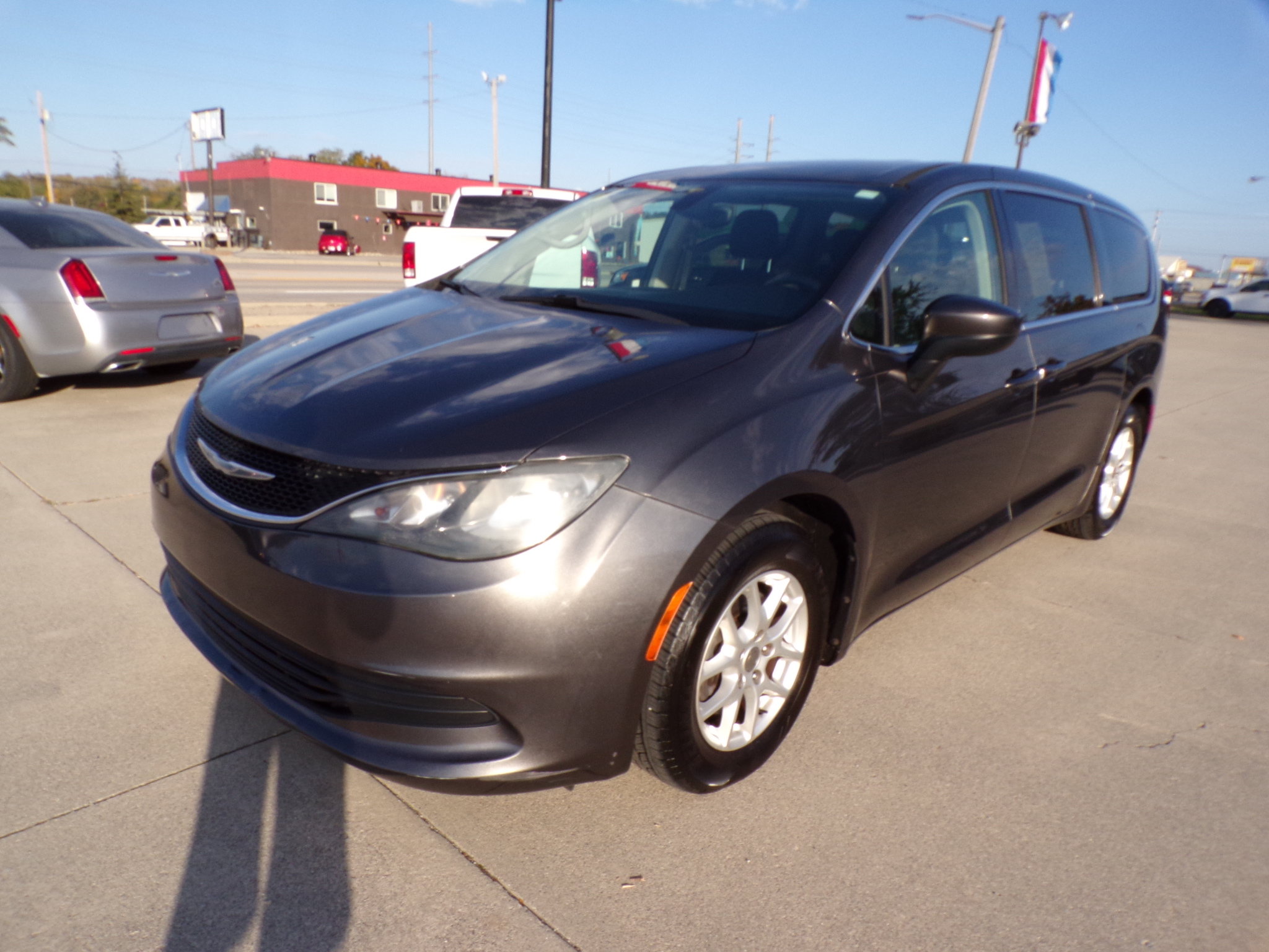 Used 2017 Chrysler Pacifica Touring Van
