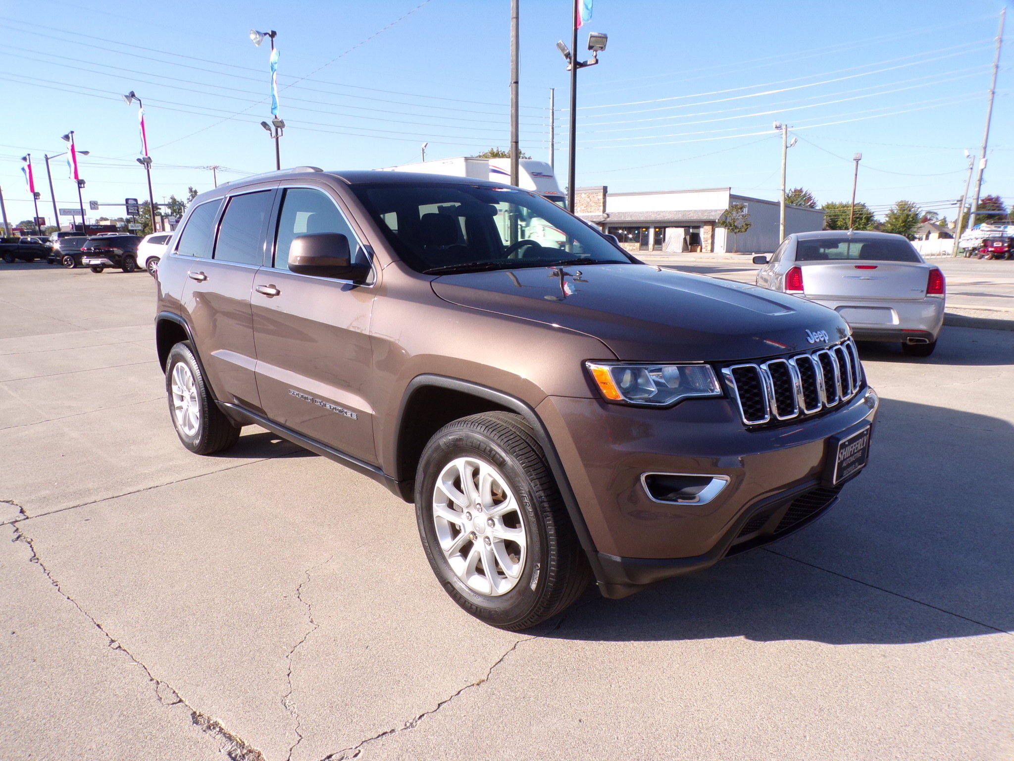 Used 2021 Jeep Grand Cherokee Laredo SUV