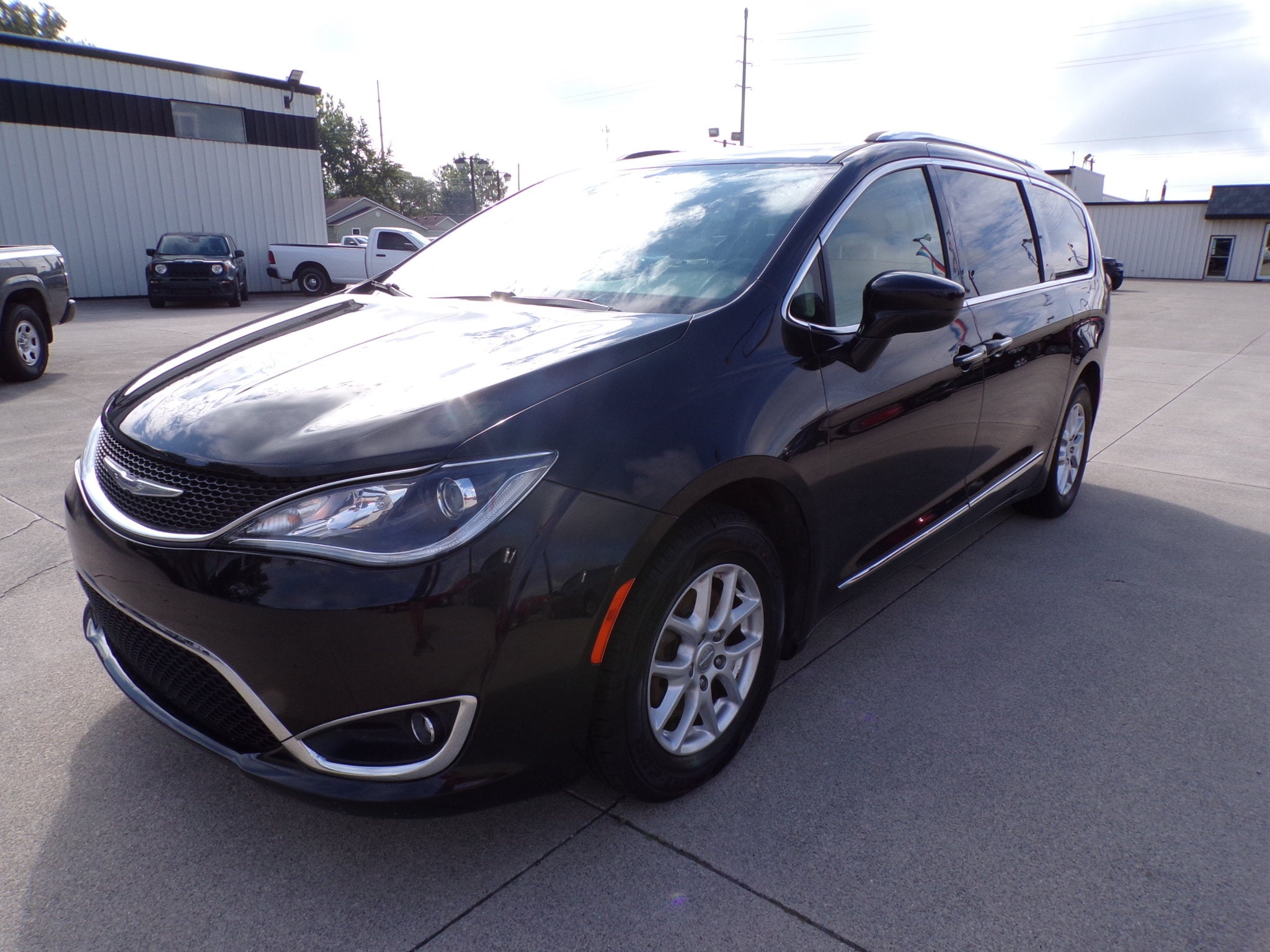 2020 Chrysler Pacifica Touring L