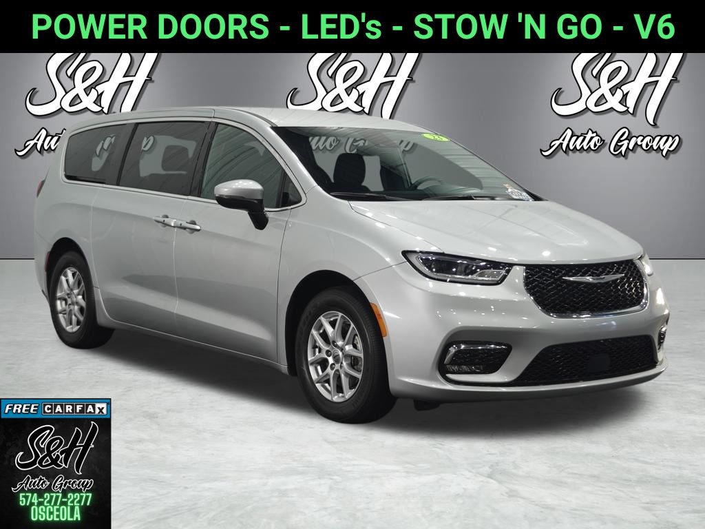 2023 Chrysler Pacifica Touring