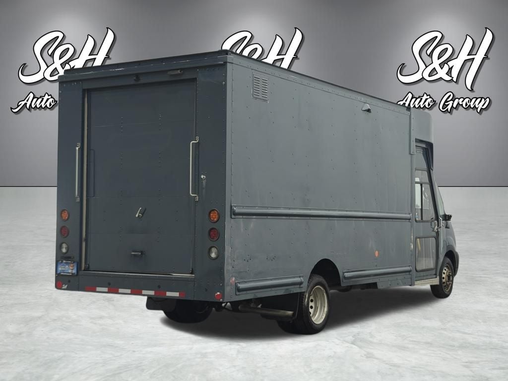 2021 Ford Transit Cutaway Base - Photo 19