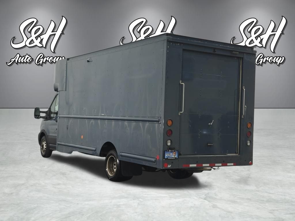 2021 Ford Transit Cutaway Base - Photo 17