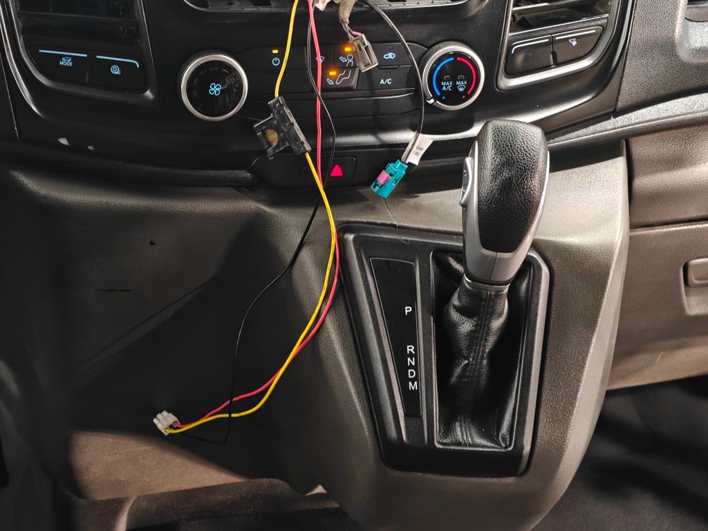 2021 Ford Transit Cutaway Base - Photo 7