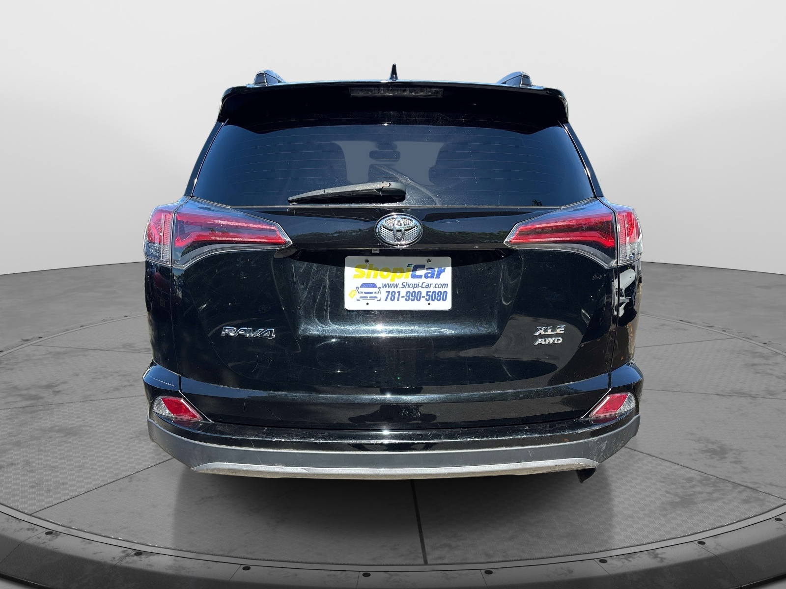 Used 2018 Toyota RAV4 XLE SUV