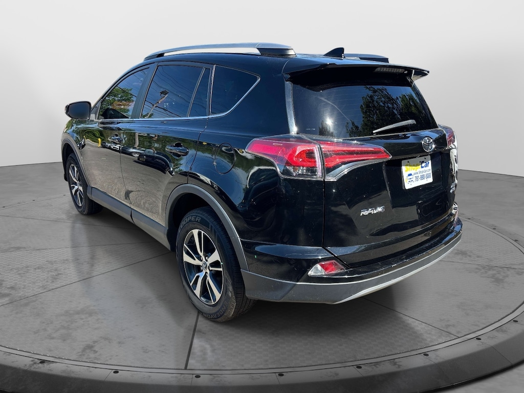 Used 2018 Toyota RAV4 XLE SUV