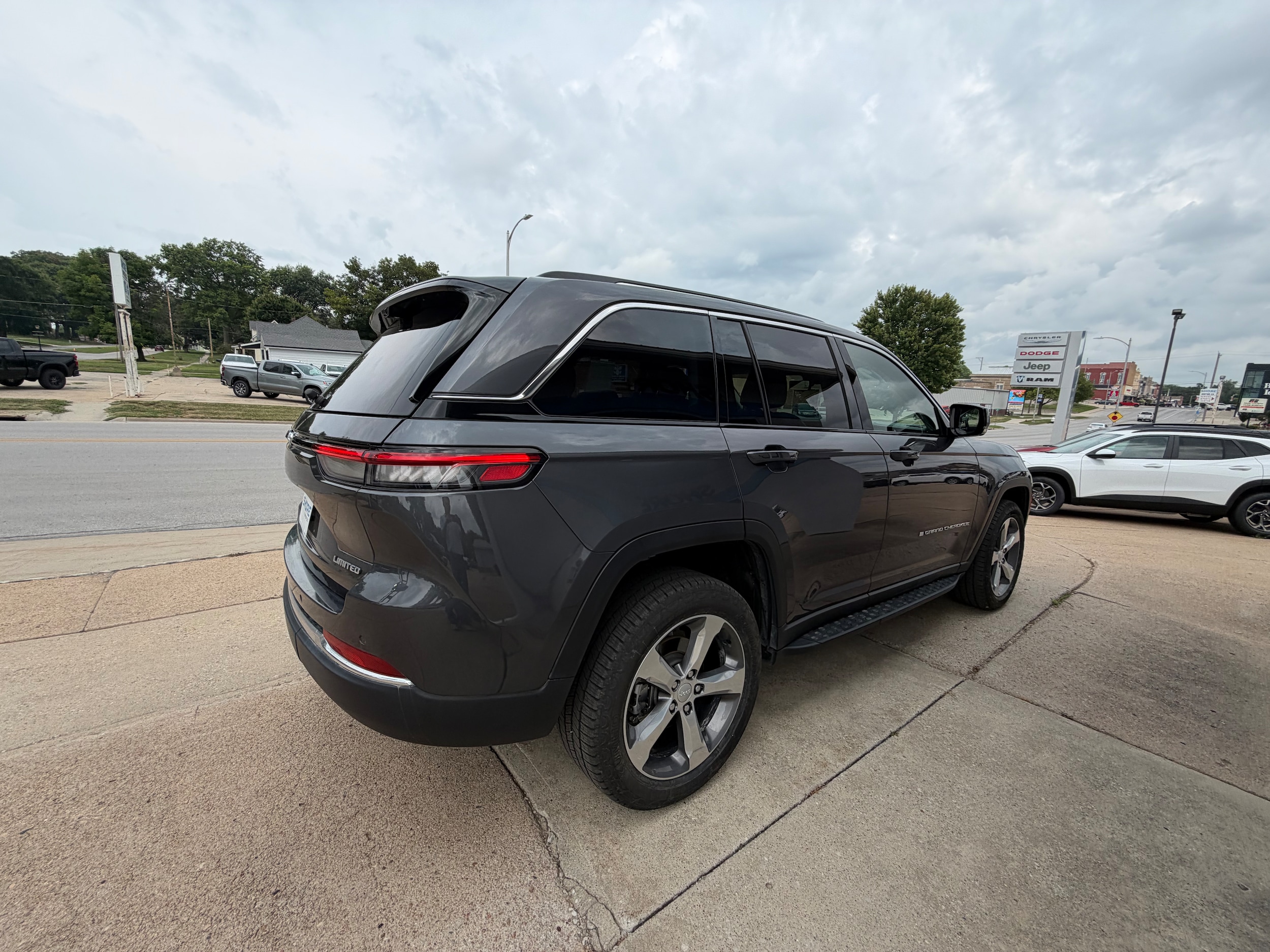 2022 Jeep Grand Cherokee Limited - Photo 24