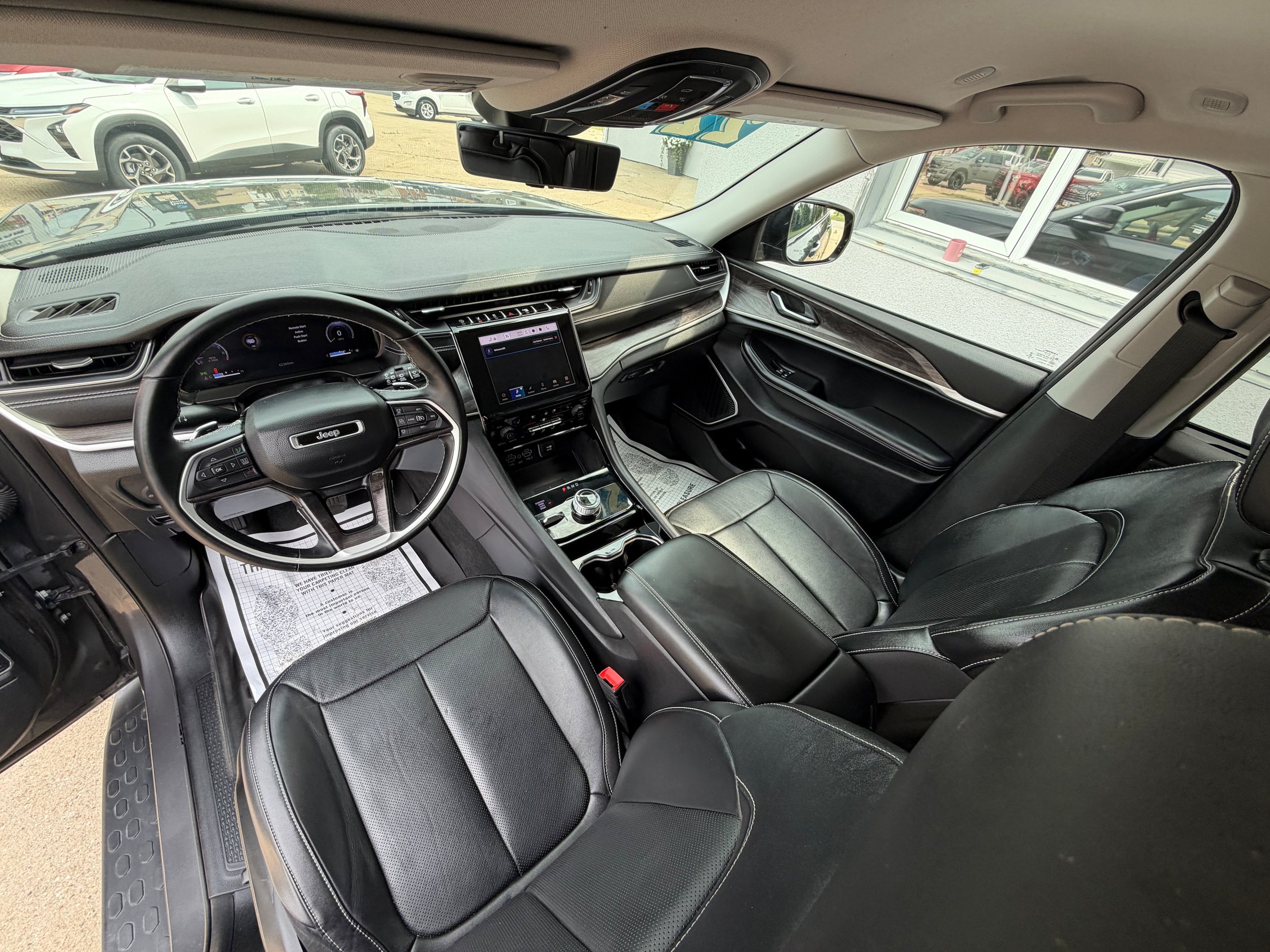 2022 Jeep Grand Cherokee Limited - Photo 11