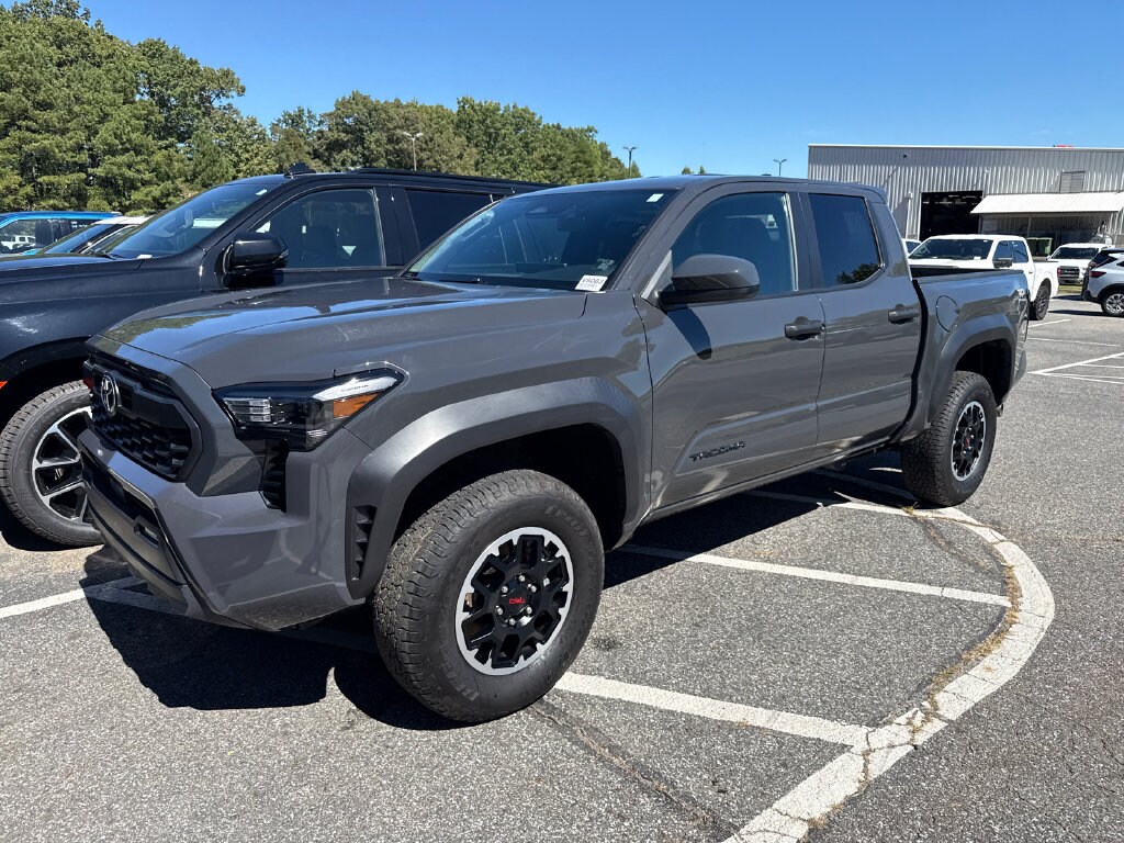 Used 2025 Toyota Tacoma TRD Off Road Crew Cab Short Bed Truck