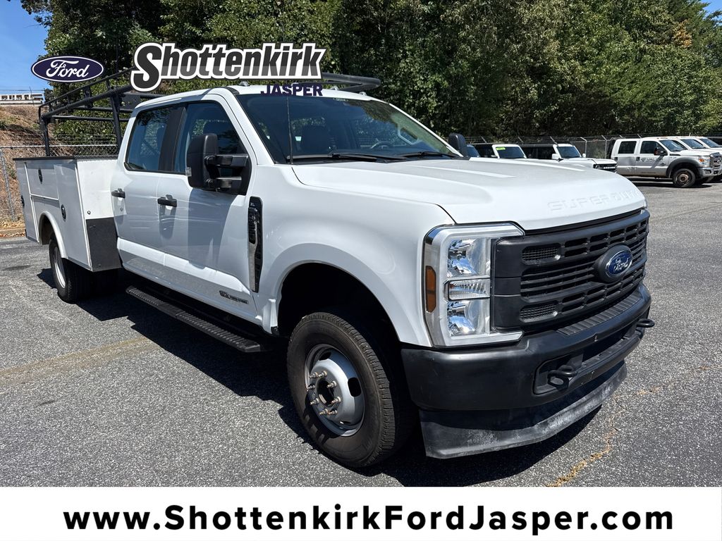 2024 Ford F-350 Super Duty Chassis Cab