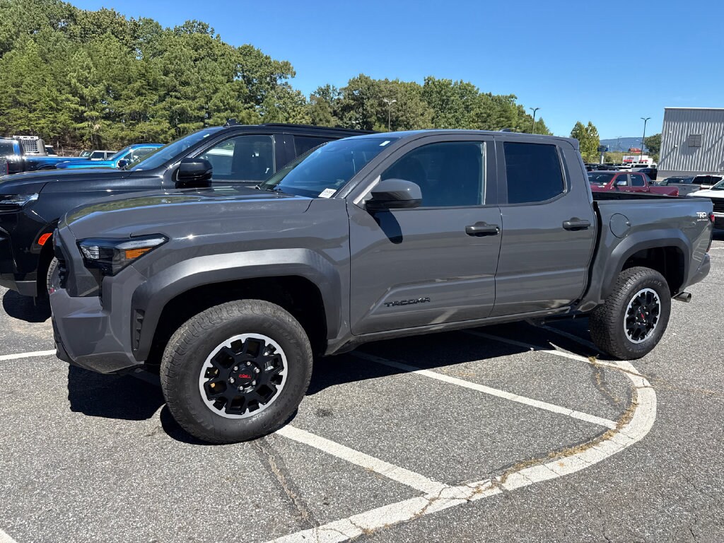 Used 2025 Toyota Tacoma TRD Off Road Crew Cab Short Bed Truck