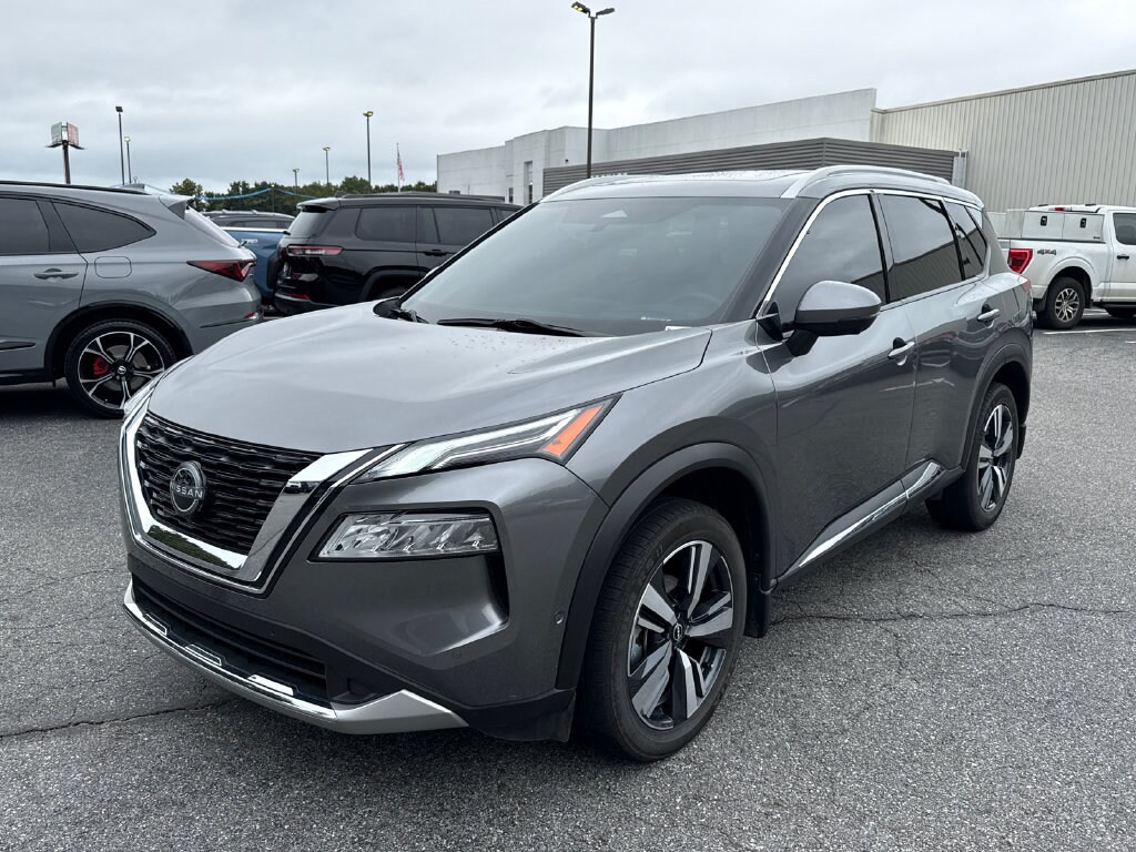 Used 2023 Nissan Rogue