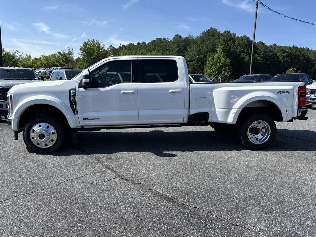 Used 2023 Ford F-450 Lariat DRW Crew Cab Long Bed Truck
